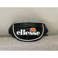 在飛比找蝦皮購物優惠-全新吊牌未拆正品 Ellesse 皮革腰包 黑