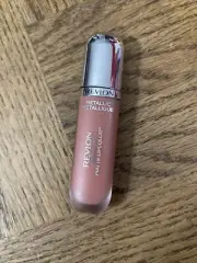 Revlon Ultra HD Matte 690 Lipstick