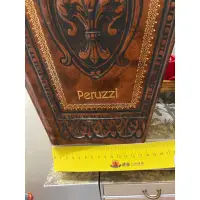 在飛比找蝦皮購物優惠-義大利🇮🇹帶回 peruzzi 紀念 皮質 置物筒 置物箱