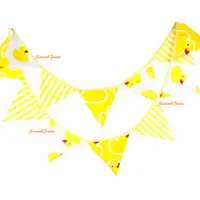 在飛比找蝦皮購物優惠-PR408❤童趣棉布三角旗。黃色小鴨花布❤12P 生日派對裝
