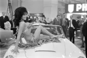 Aston Martin DB5 Volante 1964 Motor Show Car Old Photo 2