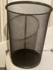 Amazon Basics - Wire Mesh Cylindrical Trash Can Waste Basket , 4.5 Gallon, Black