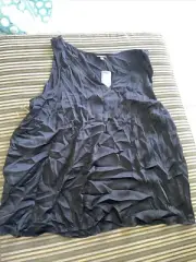 Autograph V Neck Shell Top Black 26 Freepost E26