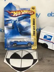 Hot Wheels 2008 New Models '70 Pontiac GTO Blue (Damaged Card)