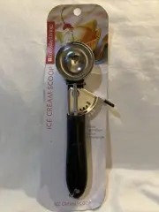 EverydayLiving Ice Cream Scoop Dishwasher Safe Smooth Trigger Action NEW In Pkg!