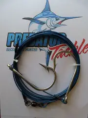 SHARK TRACE 5 METRES 49 STRAND QUALITY 200Kg NYLON COATED WIRE,2X10/0 S/S HOOKS