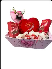 Heart of Gold Valentines Day Chocolate Hamper Gift Box