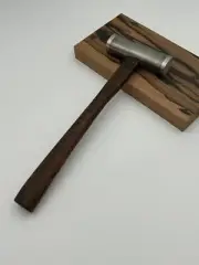 Masayuki (正行) (Doshinsai Masatsura) 565g Japanese Hammer Head, Curly Koa Handle.