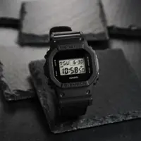 在飛比找momo購物網優惠-【CASIO 卡西歐】G-SHOCK 百搭酷黑 街頭潮流 C