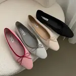 美人鞋窩 👠 韓國廣告款LOVE花猴渡假風必備｜法式溫柔細亮片小香芭蕾舞平底鞋｜W小巷裡@LOVE#2403-004