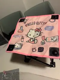 在飛比找Yahoo!奇摩拍賣優惠-Hello Kitty 休閒好攜帶摺疊椅
