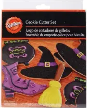 Wilton Halloween METAL Cookie Cutter Set 4 (Witchbroom,Boot,Cauldron,Hat) - NEW