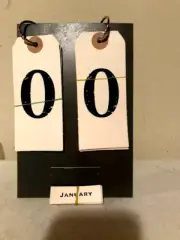 Perpetual Tabletop Calender - SALE