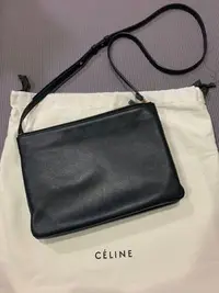 在飛比找Yahoo!奇摩拍賣優惠-♡歐日美加 LuLu代購♡CELINE TRIO 小羊皮 黑