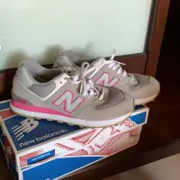 在飛比找蝦皮購物優惠-New balance WL574 灰粉紅 運動鞋 8.5 