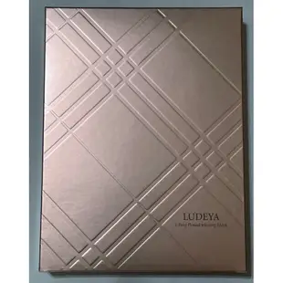 Ludeya超緊致微臻琥珀面膜3片1盒，盒子有壓到，介意勿下標