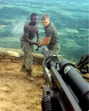 Soldiers clean barrel 105mm Howitzer, fire support, 8x10 Vietnam War Photo 660