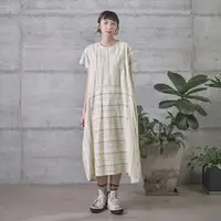 在飛比找momo購物網優惠-【And by tan&luciana】側口袋條紋拼接長洋裝