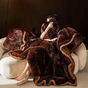 UGFJMN Fox Faux Fur Blanket Luxury Fur Throw Blanket(200 * 230cm，5.5kg), High-end Reversible Cozy Thick Wolf Fluffy Fox Blankets for Couch, Armchair and Bed Washable Plush Blankets