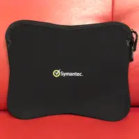 在飛比找蝦皮購物優惠-Symantec 電腦保護套