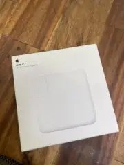 Genuine Apple 67w USB-C Power Adaptor charger Macbook