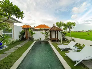 Anna Villa 4 with Padi-field View in Sanur