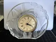 Crystal Clock Shelf Mantel Fifth Avenue Narcissus Floral Frosted Quartz JAPAN