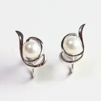 在飛比找蝦皮購物優惠-Mikimoto 耳環 珍珠 設計 日本直送 二手