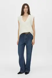 Selena Denim Jean in Almost Indigo - CAMILLA AND MARC® C&M