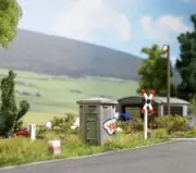 Busch 1629 HO/OO Gauge Octagonal Signalling Substation Kit