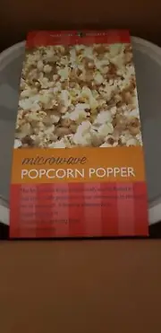 New Nordic Ware 12 cup Microwave Popcorn Popper