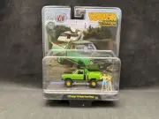 M2 Diorama 1979 Dodge 150 Macho Power Wagon with 2 Figures 1:64 Scale R15