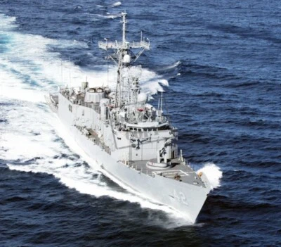 US Navy USN guided missile frigate USS Klakring (FFG 42) N4 8X12 PHOTOGRAPH