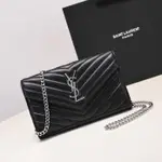 【原裝正品 配包裝盒】SAINT LAURENT ENVELOPE 銀標LOGO鏈條 絎縫光滑面壓印真皮皮 信封包錢包單