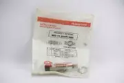 Honeywell SDS-C1-B3HM-A8N Proximity Sensor Switch 4-Pin Micro Change - NEW