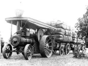 Balmoral District Victoria 1910 - A steam traction engine pulling - Old Photo