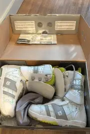 Burton Snowboard Boots Women’s 7