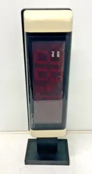 Innovation Wireless 4 Digit 4" Red LED Dual Sided Wall Mount Digital Clock B6C