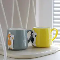 在飛比找ETMall東森購物網優惠-【夢田良品】出口日本創意可愛立體趴趴貓咪陶瓷馬克杯情侶對杯