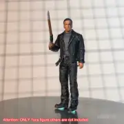 Delicate 1/64 T-800 Man People Figure Diorama For Car Street Sand Table Decor