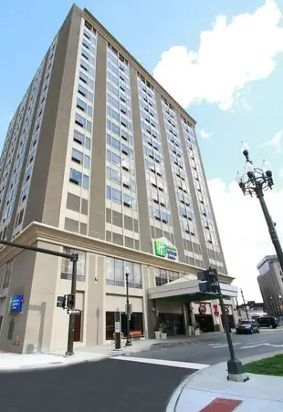 底特律市中心智選假日套房酒店Holiday Inn Express & Suites Detroit Downtown