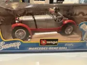Bburago Mercedes-Benz SSKL Disney Goofy 1/18 Car 10”