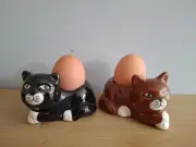CAT EGG CUPS - SET OF TWO-Ceramic Easter Gift Kitchen Accessory New And Boxed