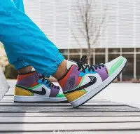 在飛比找Yahoo!奇摩拍賣優惠-Nike  JORDAN 1 AJ1 黑白綠紫 彩虹 潮流 