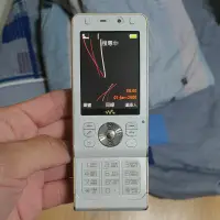 在飛比找蝦皮購物優惠-出清經典收藏 Sony Ericsson W910i 白色 