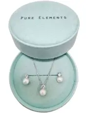 [Pure Elements] Radiant Pearl Gift Box Set in White