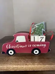 CHRISTMAS IS COMING Red Truck Block Countdown Calendar Primitives by Kathy