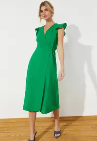 在飛比找ZALORA購物網優惠-Wrap Midi Dress