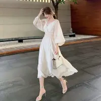 在飛比找蝦皮購物優惠-白色長洋裝 白色洋裝 禮服洋裝 小禮服洋裝 【優質】2021