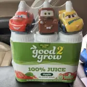 Good 2 Grow Juice & Toppers Disney Cars - Lightning McQueen Dinoco Mater Set